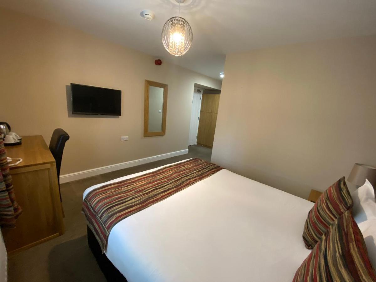 ברנרד קאסל The Three Horseshoes Hotel מראה חיצוני תמונה