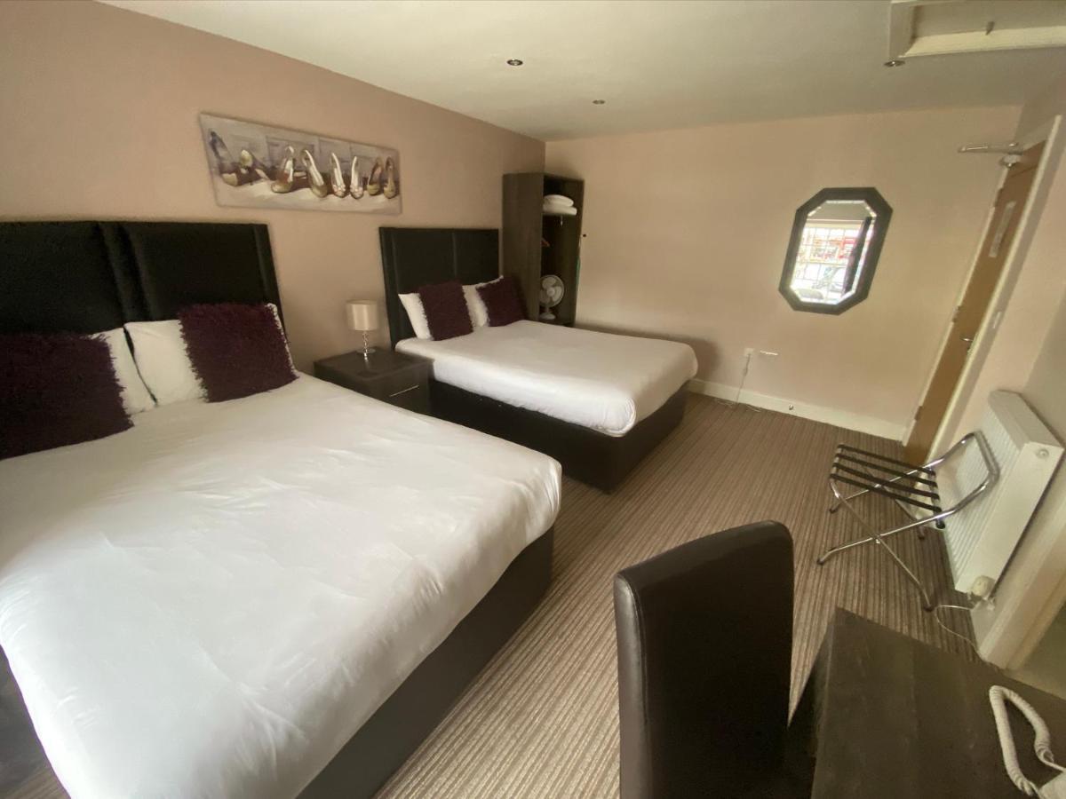 ברנרד קאסל The Three Horseshoes Hotel מראה חיצוני תמונה