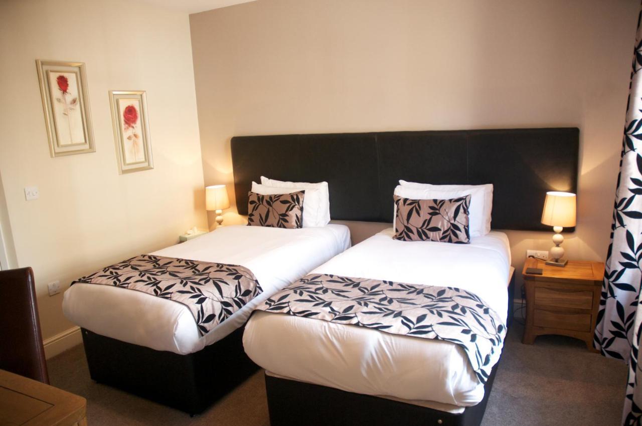 ברנרד קאסל The Three Horseshoes Hotel מראה חיצוני תמונה